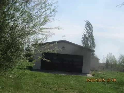 2398 E 23rd Rd, Marseilles, IL 61341 photo 2