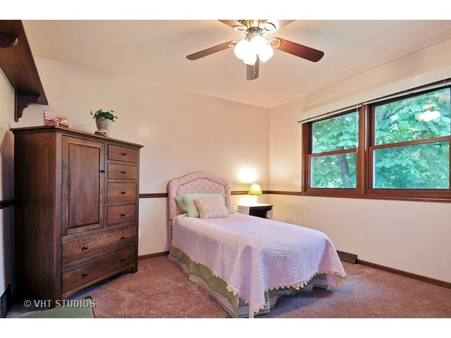 1122 Needham Rd, Naperville, IL 60563 photo 7