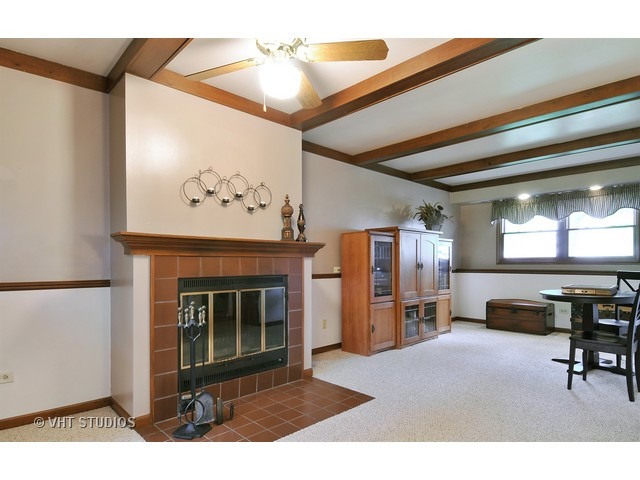 1122 Needham Rd, Naperville, IL 60563 photo 5