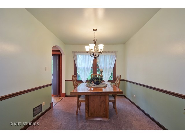 1122 Needham Rd, Naperville, IL 60563 photo 3
