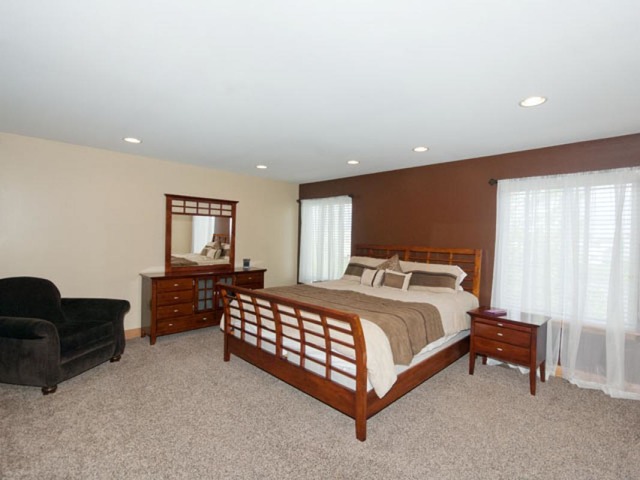 6905 Twin Falls Dr, Plainfield, IL 60586 photo 12