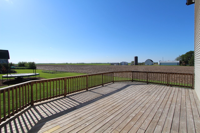 16595 Ashley Rd, Minooka, IL 60447 photo 3