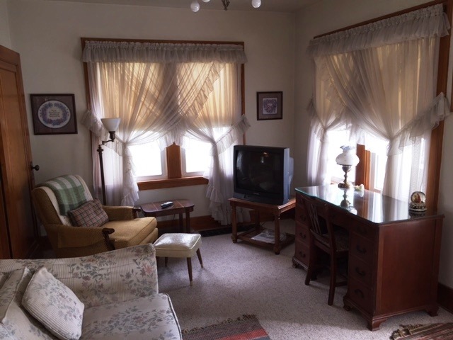 603 W Indiana Ave, Beecher, IL 60401 photo 3