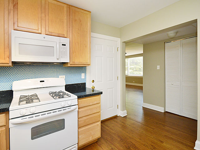 7529 N Sheridan Rd #1, Chicago, IL 60626 photo 6