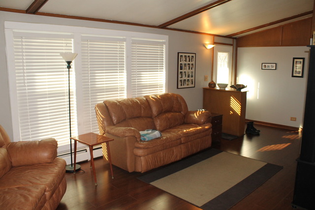505 Castle Rd, Mchenry, IL 60050 photo 4