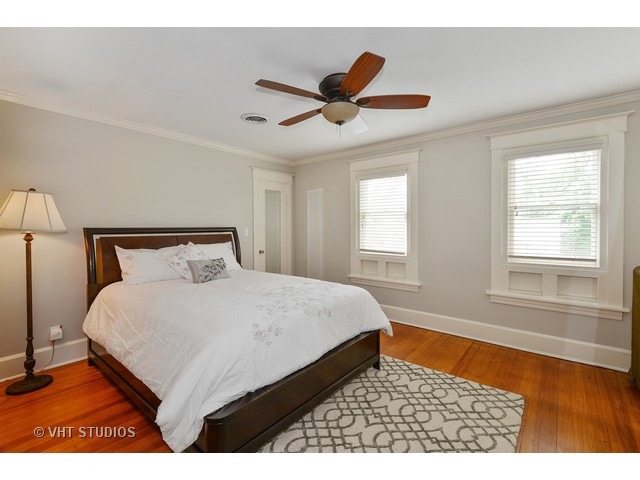 1020 N Wheaton Ave, Wheaton, IL 60187 photo 9
