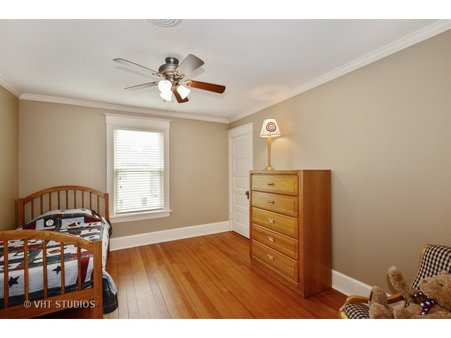 1020 N Wheaton Ave, Wheaton, IL 60187 photo 11