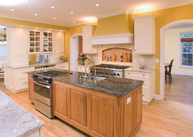 9522 Springfield Ave, Evanston, IL 60203 photo 2