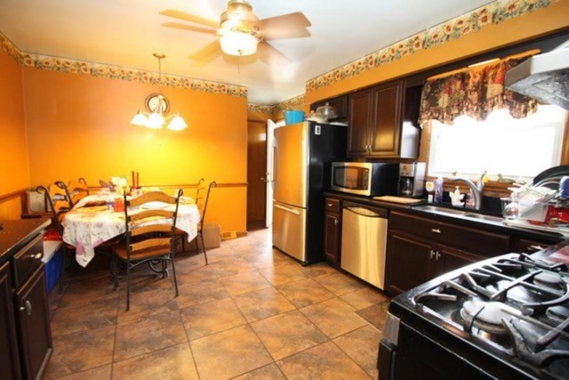 2447 184th St, Lansing, IL 60438 photo 7