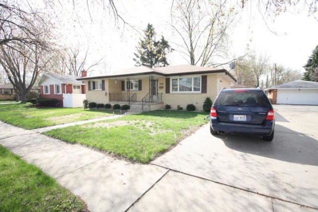 2447 184th St, Lansing, IL 60438 photo 2