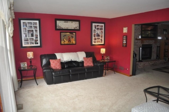 2107 Kittridge Dr, West Dundee, IL 60118 photo 3