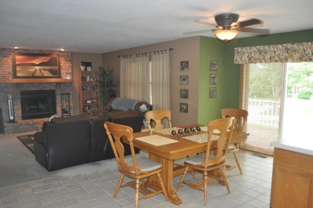 2107 Kittridge Dr, West Dundee, IL 60118 photo 6