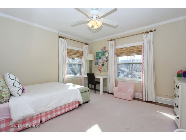1036 Forest Ave, Wilmette, IL 60091 photo 14