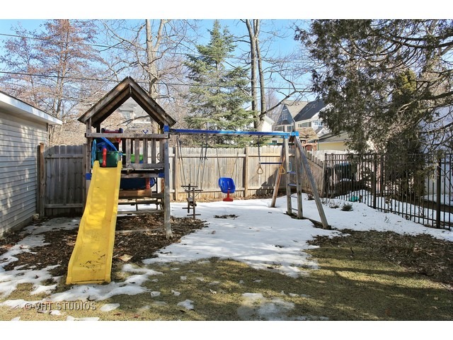 1036 Forest Ave, Wilmette, IL 60091 photo 24
