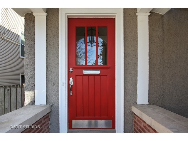 1036 Forest Ave, Wilmette, IL 60091 photo 2