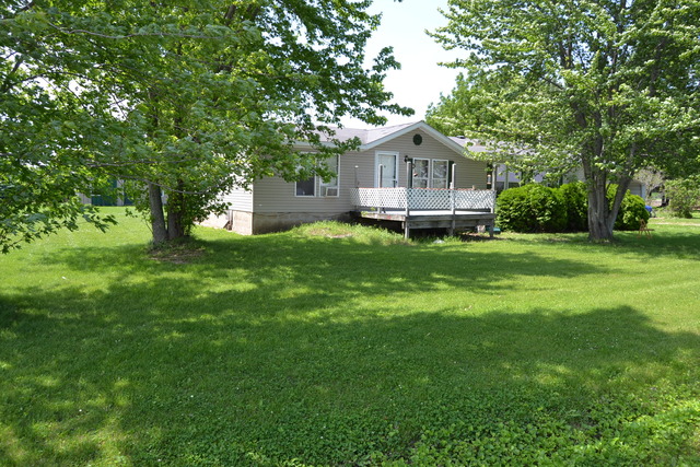 3555 E 18th Rd, Ottawa, IL 61350 photo 1