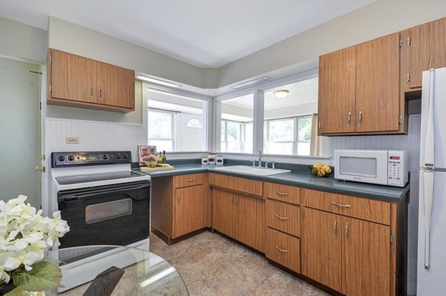 1003 Howard St, Wheaton, IL 60187 photo 13