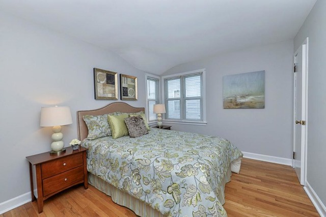1003 Howard St, Wheaton, IL 60187 photo 16