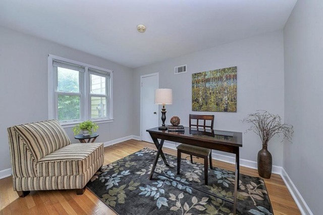 1003 Howard St, Wheaton, IL 60187 photo 9