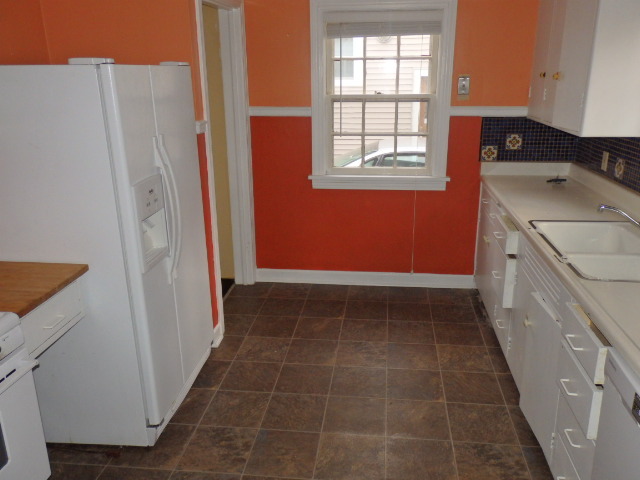 26 S Commonwealth Ave, Elgin, IL 60123 photo 8