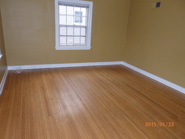 26 S Commonwealth Ave, Elgin, IL 60123 photo 3