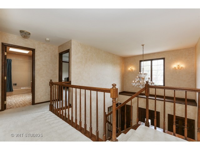309 Trinity Ln, Oak Brook, IL 60523 photo 14