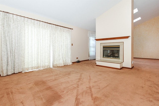 425 Ginger Ln, Elgin, IL 60120 photo 12