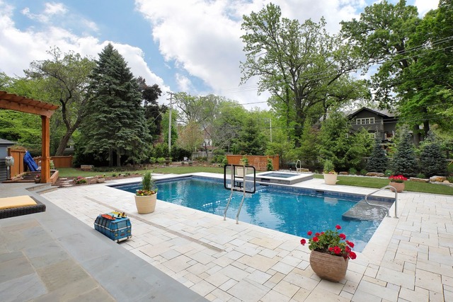 560 Greenwood Ave, Glencoe, IL 60022 photo 18