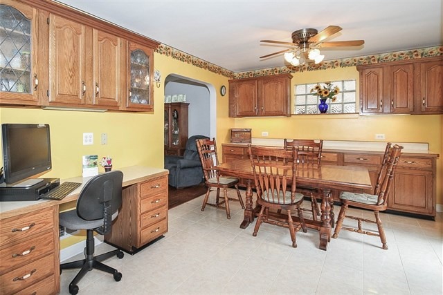 546 Rose Ave, Des Plaines, IL 60016 photo 9