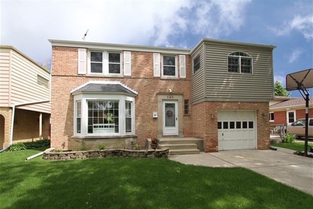 546 Rose Ave, Des Plaines, IL 60016 photo 1