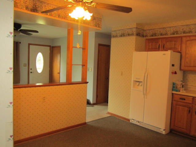 604 E Macomb St, Belvidere, IL 61008 photo 5