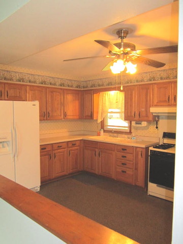604 E Macomb St, Belvidere, IL 61008 photo 6