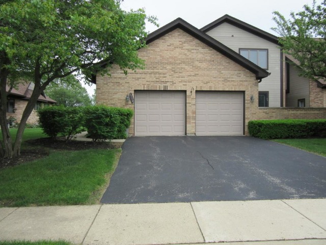1754 Pebble Beach Dr, Hoffman Estates, IL 60169 photo 1