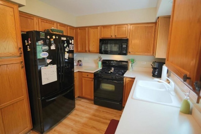 3175 Compton Rd, Aurora, IL 60504 photo 5