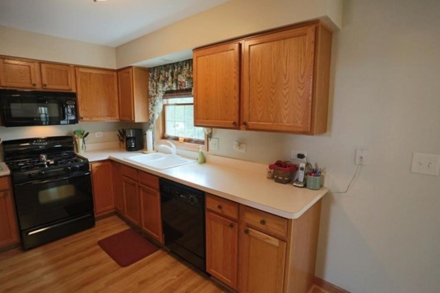 3175 Compton Rd, Aurora, IL 60504 photo 6