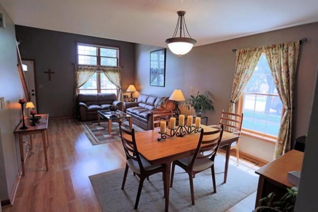 3175 Compton Rd, Aurora, IL 60504 photo 4