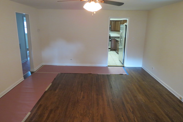 325 Triggs Ave, Elgin, IL 60123 photo 3