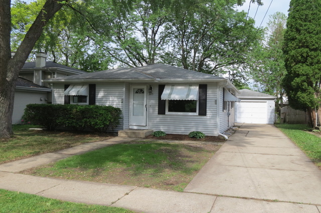 325 Triggs Ave, Elgin, IL 60123 photo 10