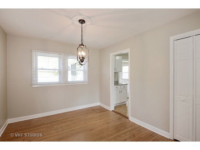 212 S Morgan Ave, Wheaton, IL 60187 photo 4