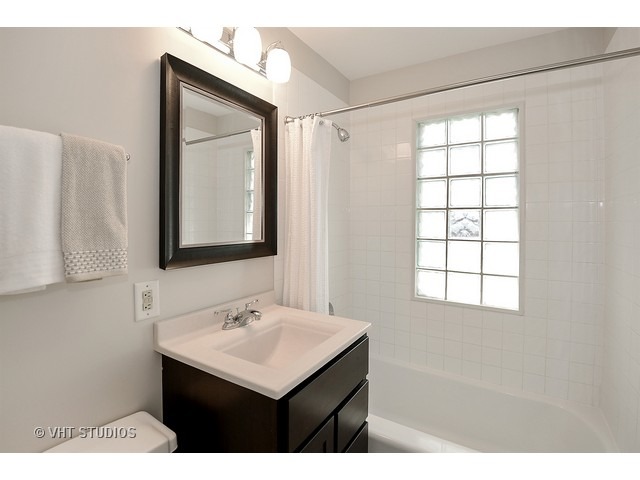 212 S Morgan Ave, Wheaton, IL 60187 photo 12