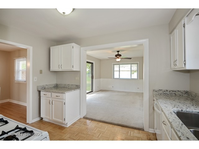 212 S Morgan Ave, Wheaton, IL 60187 photo 6