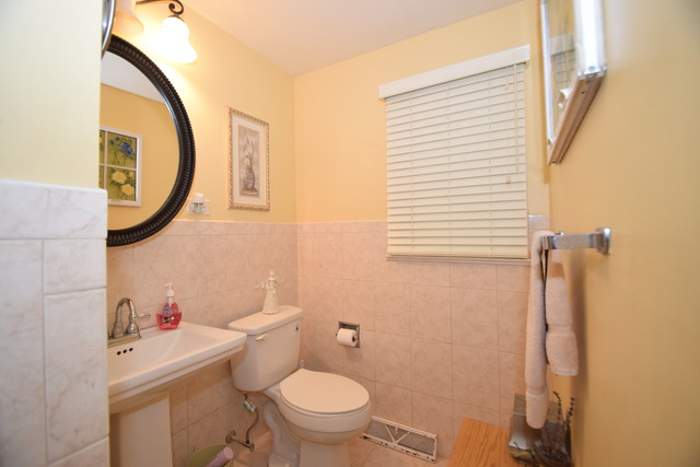1502 Crown Dr, Glenview, IL 60025 photo 13