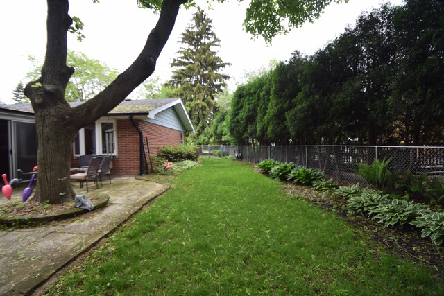 1502 Crown Dr, Glenview, IL 60025 photo 21