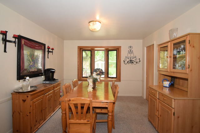 1502 Crown Dr, Glenview, IL 60025 photo 4