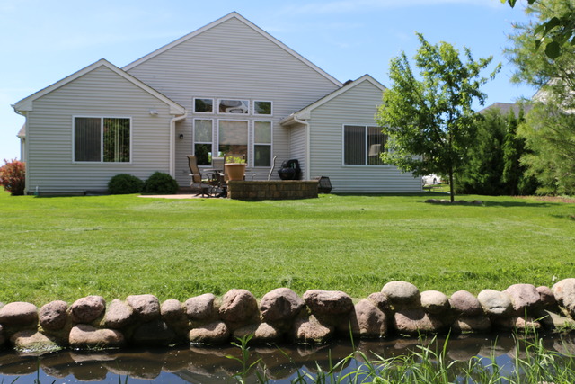 2000 Crooked Tree Ct, Mchenry, IL 60050 photo 3