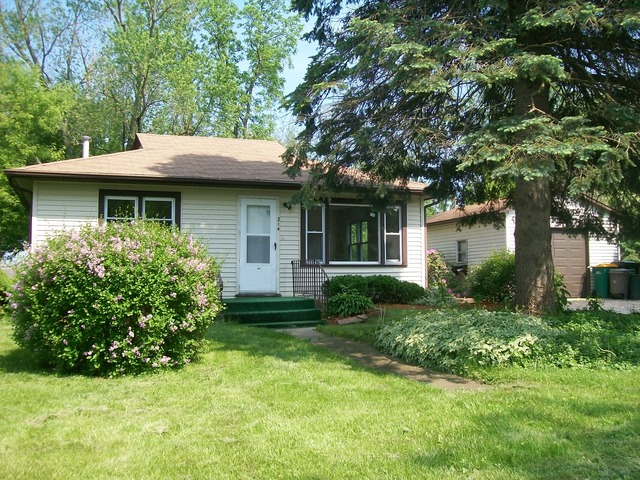 214 N Friendly Ave, Mchenry, IL 60051 photo 1