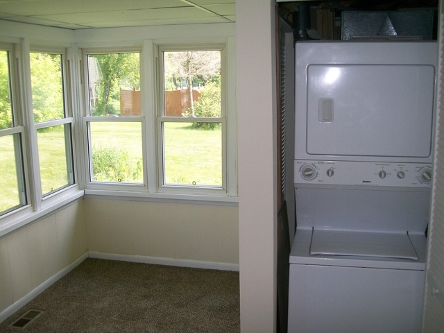 214 N Friendly Ave, Mchenry, IL 60051 photo 8