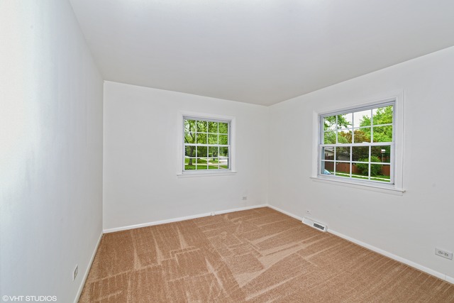 541 Smith Rd, Lisle, IL 60532 photo 9