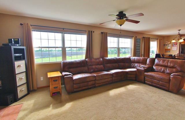 1827 Sunset Ln, Morris, IL 60450 photo 10