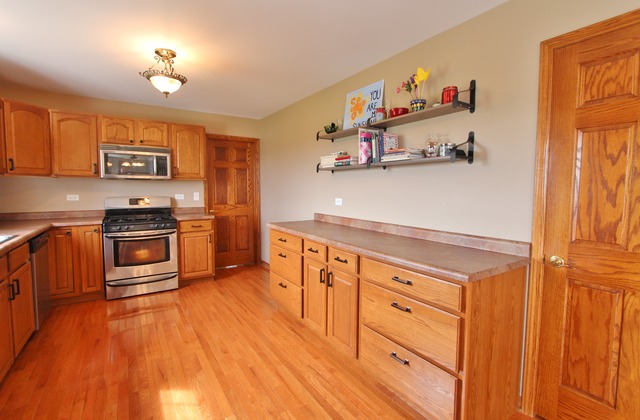 1827 Sunset Ln, Morris, IL 60450 photo 5